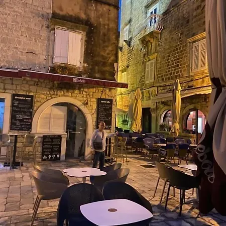 Dragazzo * Trogir